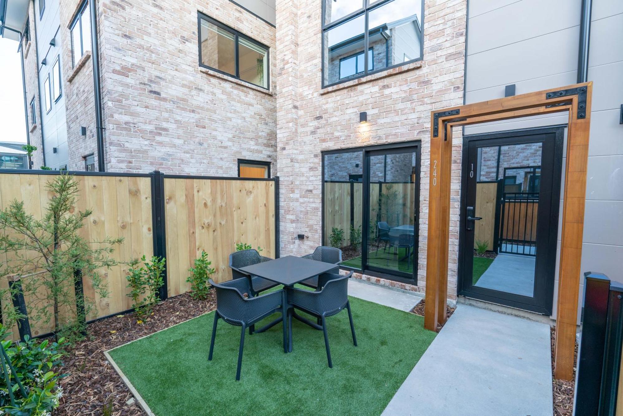 A Touch Of Luxury In Chch Cbd Apartment Крайстчърч Екстериор снимка